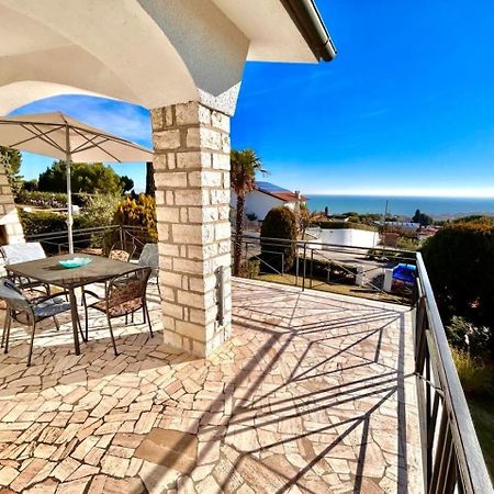 Villa Edith - Stupenda Villa Con Terrazzo Vista Mare E Spiaggia Inclusa Numana Buitenkant foto