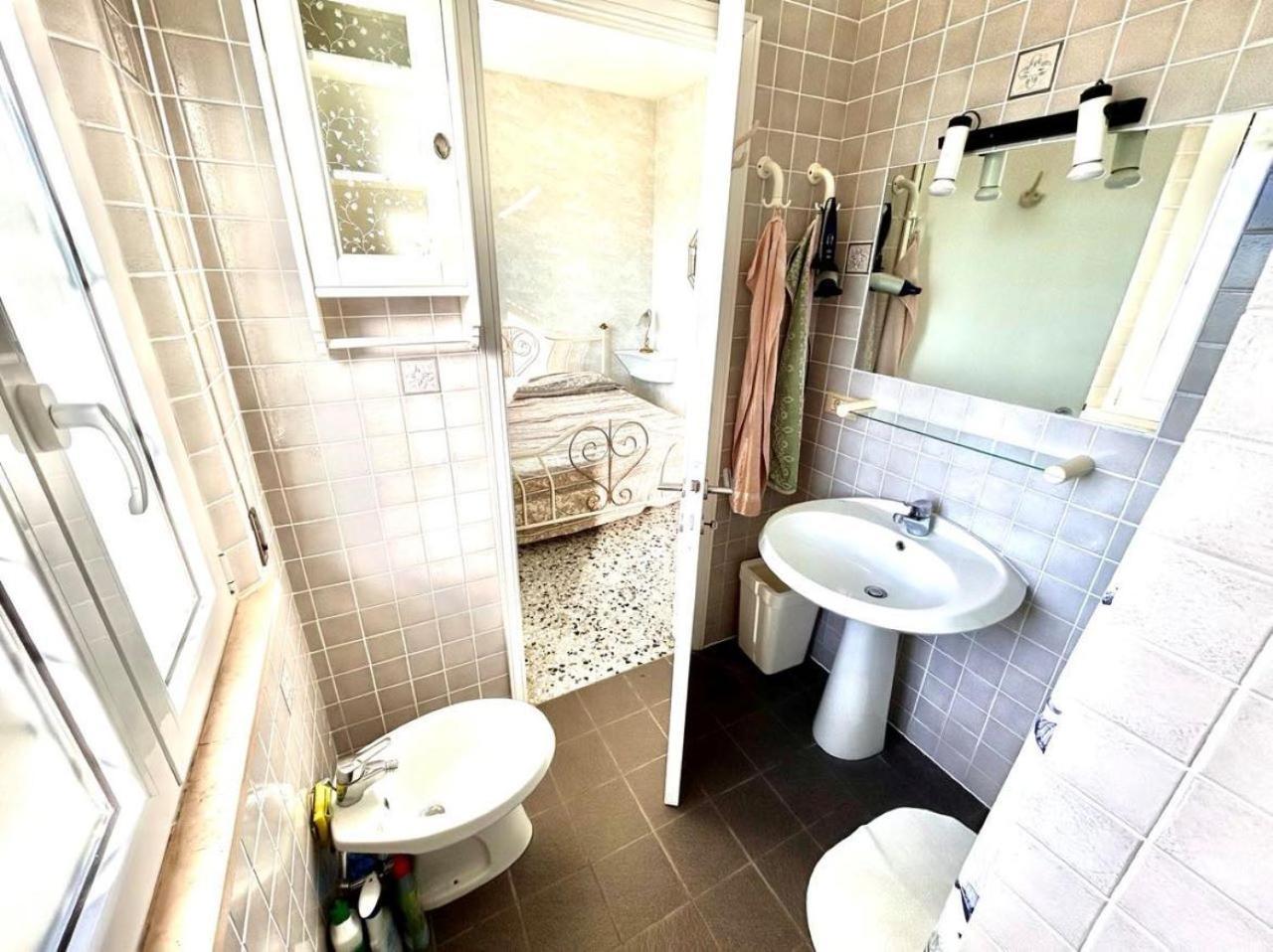 Villa Edith - Stupenda Villa Con Terrazzo Vista Mare E Spiaggia Inclusa Numana Buitenkant foto